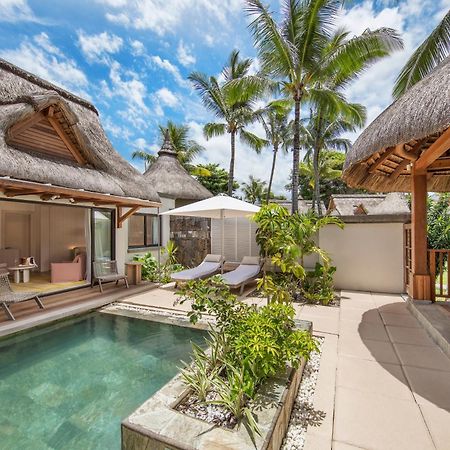 Lux* Belle Mare Resort & Villas Экстерьер фото A villa at the resort