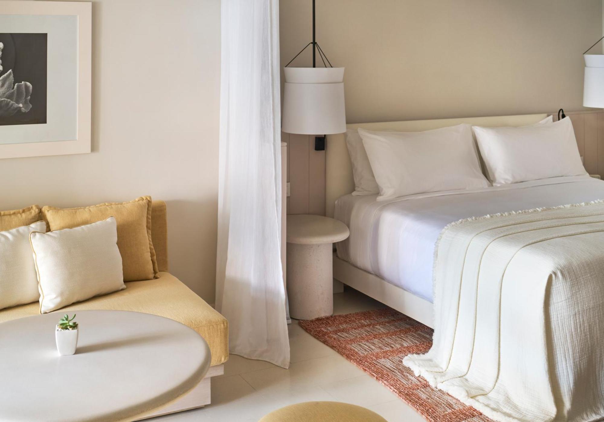 Lux* Belle Mare Resort & Villas Экстерьер фото A bedroom at the hotel